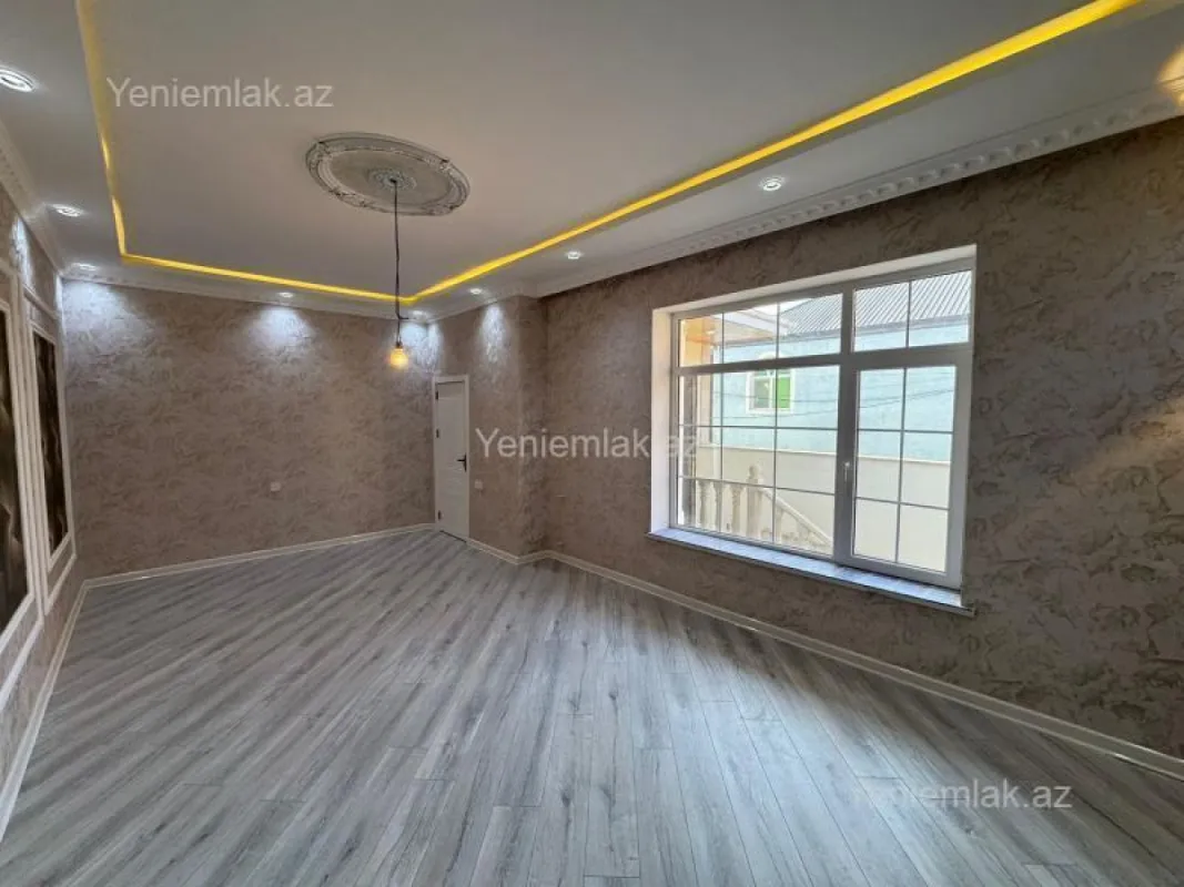 Satılır 4 otaqlı həyət evi 140 m²