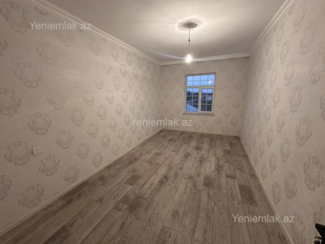 Satılır 4 otaqlı həyət evi 180 m²