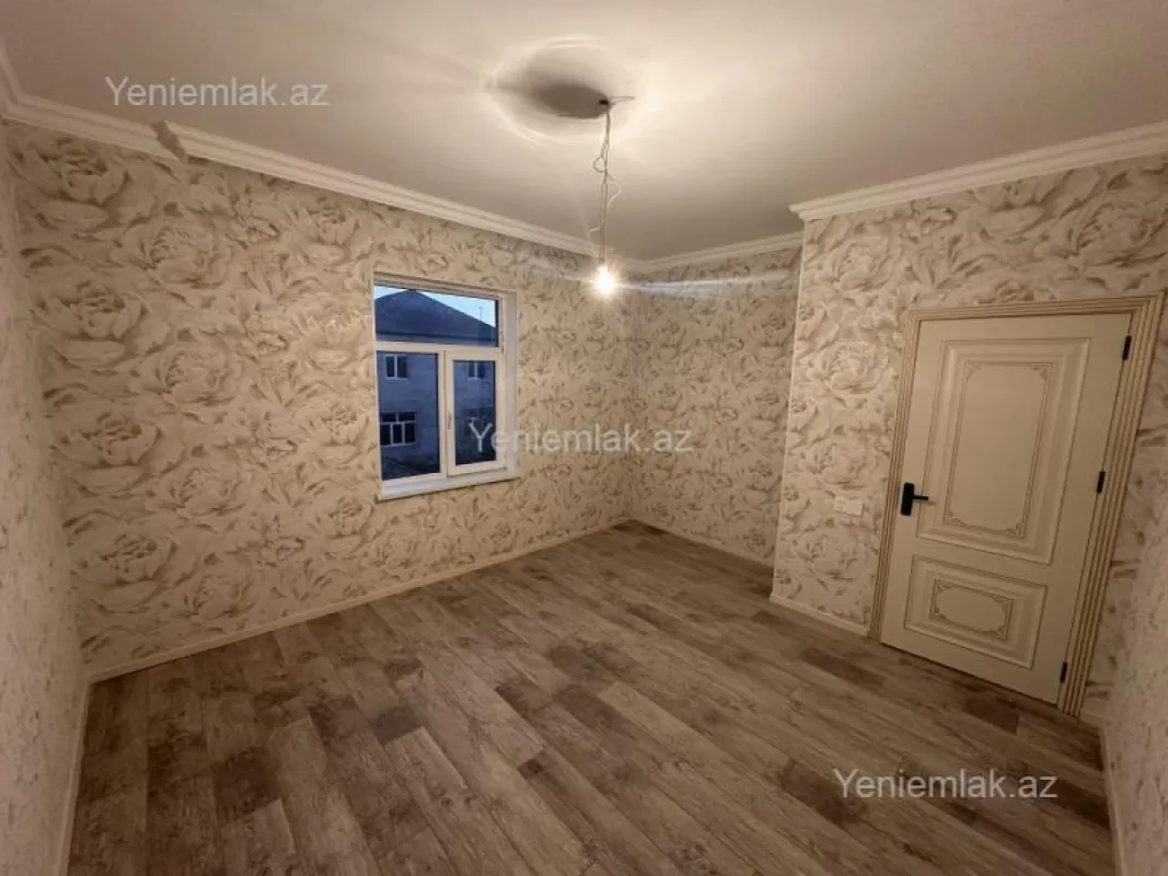 Satılır 4 otaqlı həyət evi 180 m²