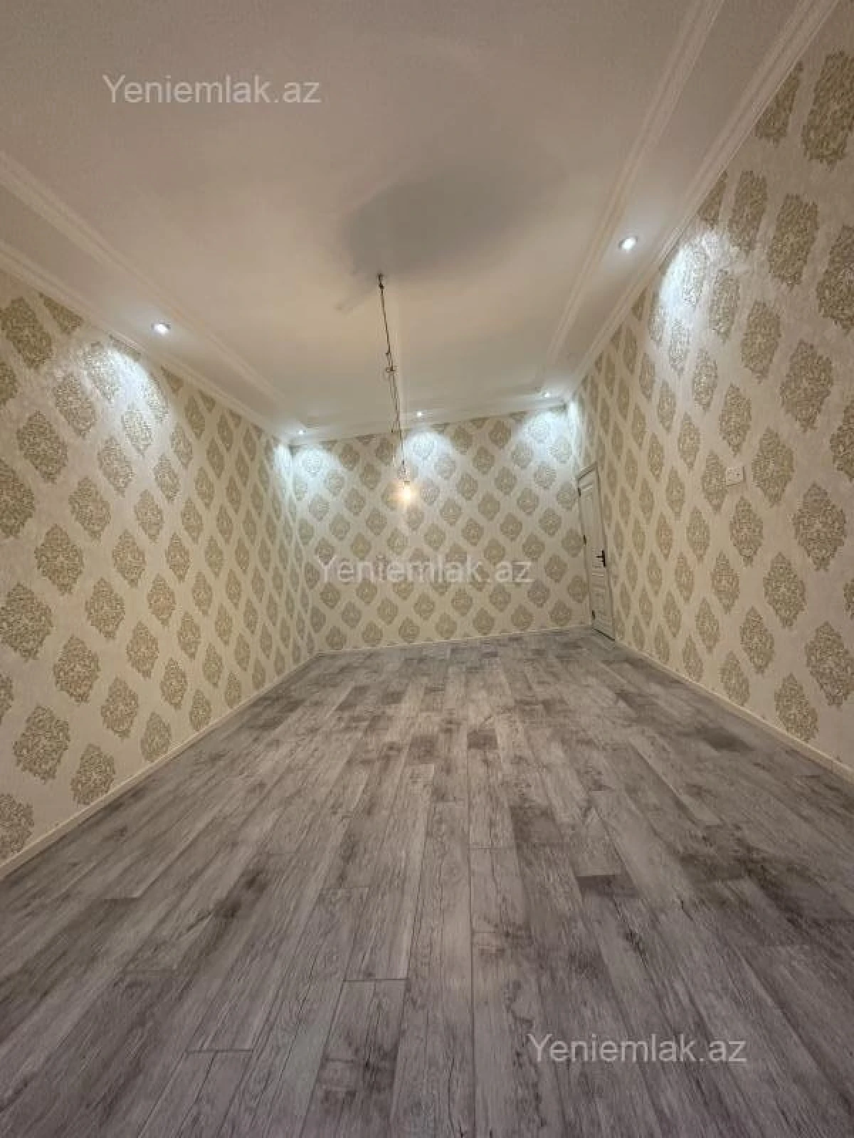 Satılır 4 otaqlı həyət evi 180 m²