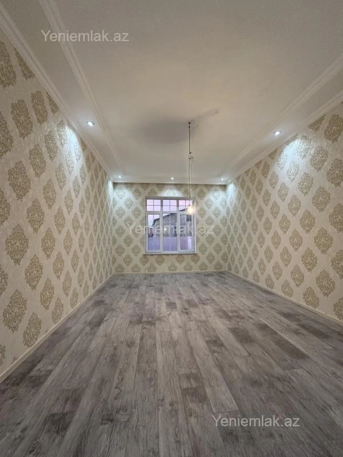Satılır 4 otaqlı həyət evi 180 m²