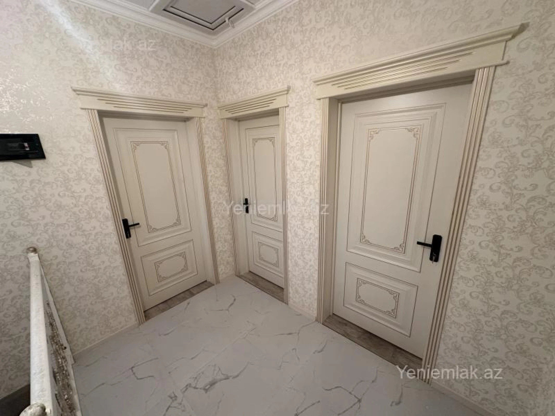 Satılır 4 otaqlı həyət evi 180 m²