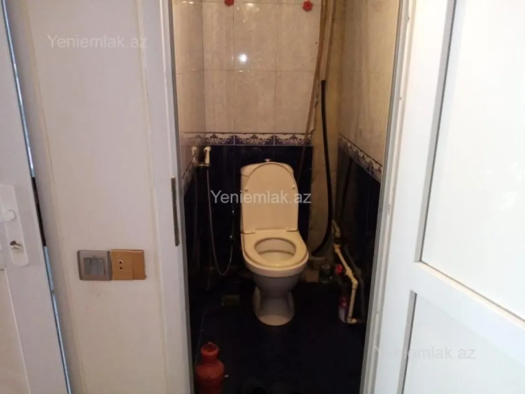 Satılır 3 otaqlı köhnə tikili 72 m²