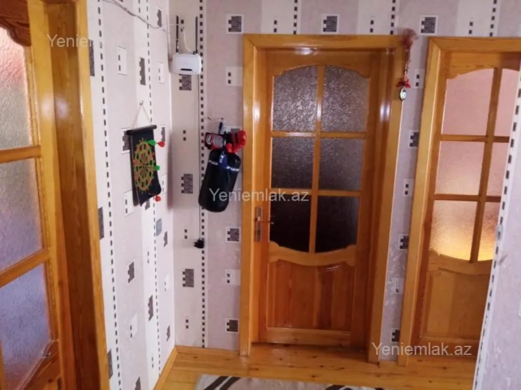 Satılır 3 otaqlı köhnə tikili 72 m²