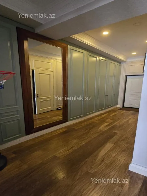 Satılır 3 otaqlı yeni tikili 115 m²