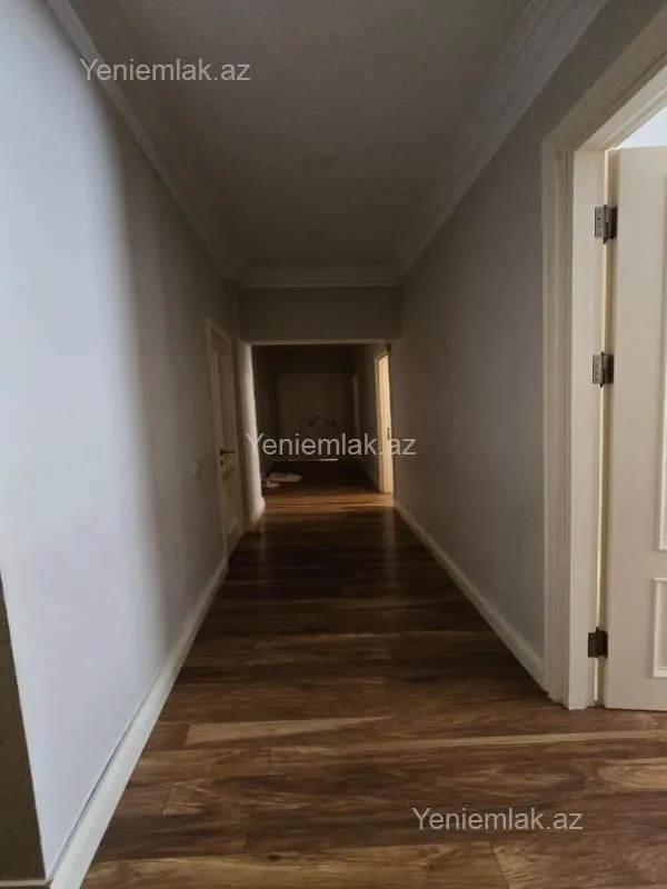 Satılır 3 otaqlı yeni tikili 115 m²