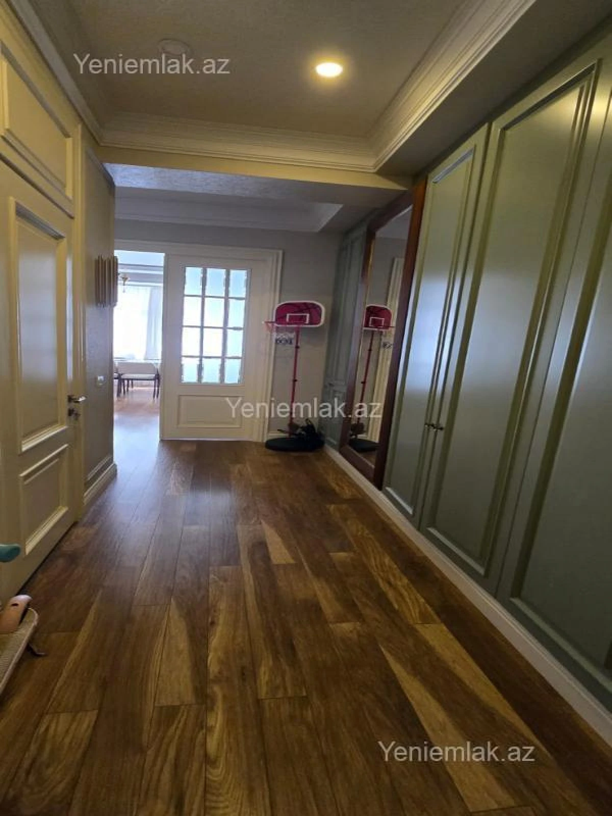 Satılır 3 otaqlı yeni tikili 115 m²