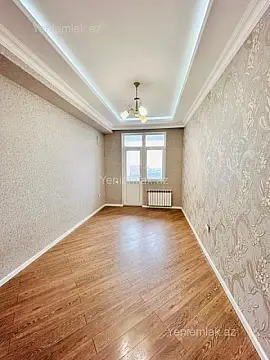 Satılır 2 otaqlı köhnə tikili 105 m²