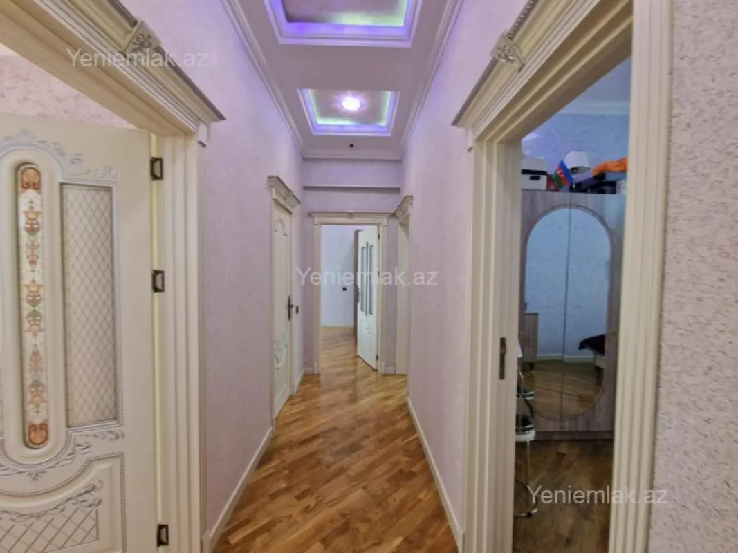 Satılır 6 otaqlı həyət evi 224 m²