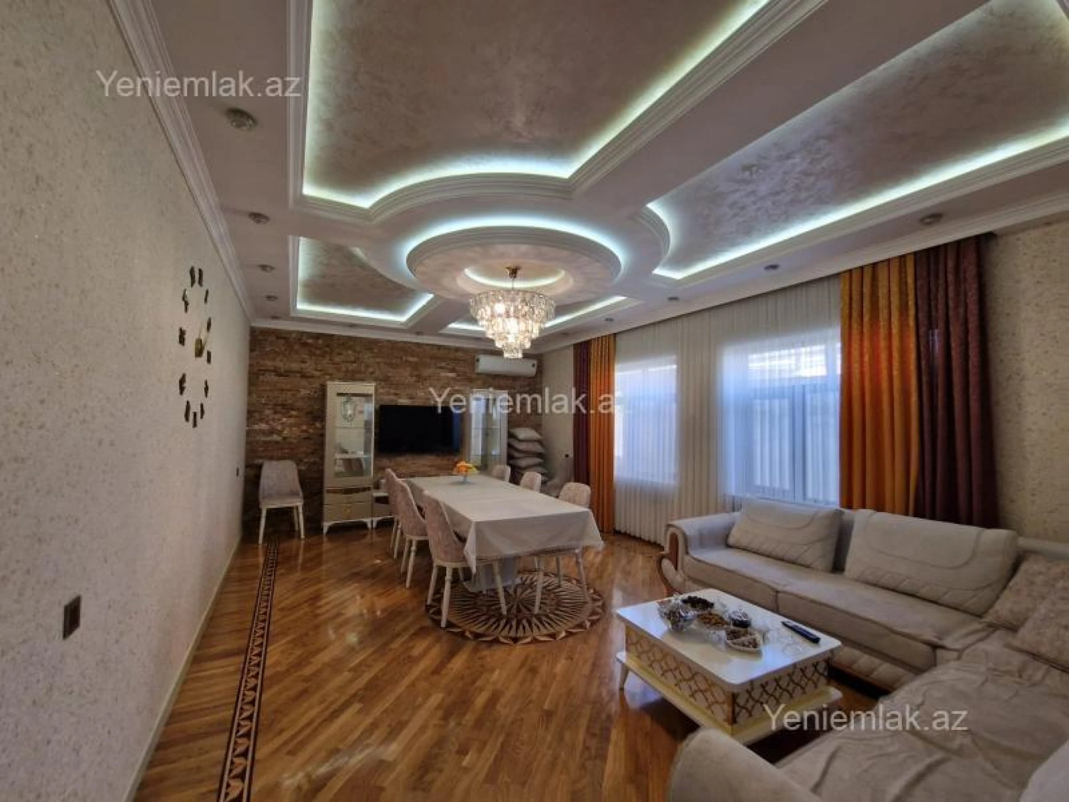 Satılır 6 otaqlı həyət evi 224 m²