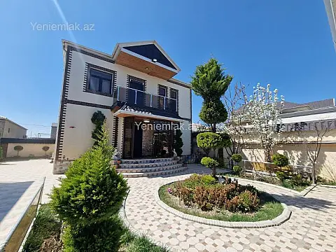 Satılır 6 otaqlı həyət evi 224 m²