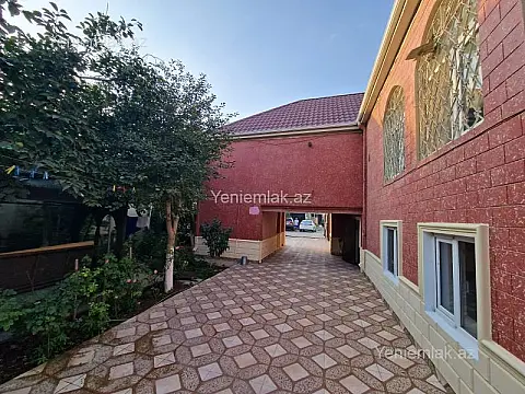 Satılır 4 otaqlı həyət evi 184 m²