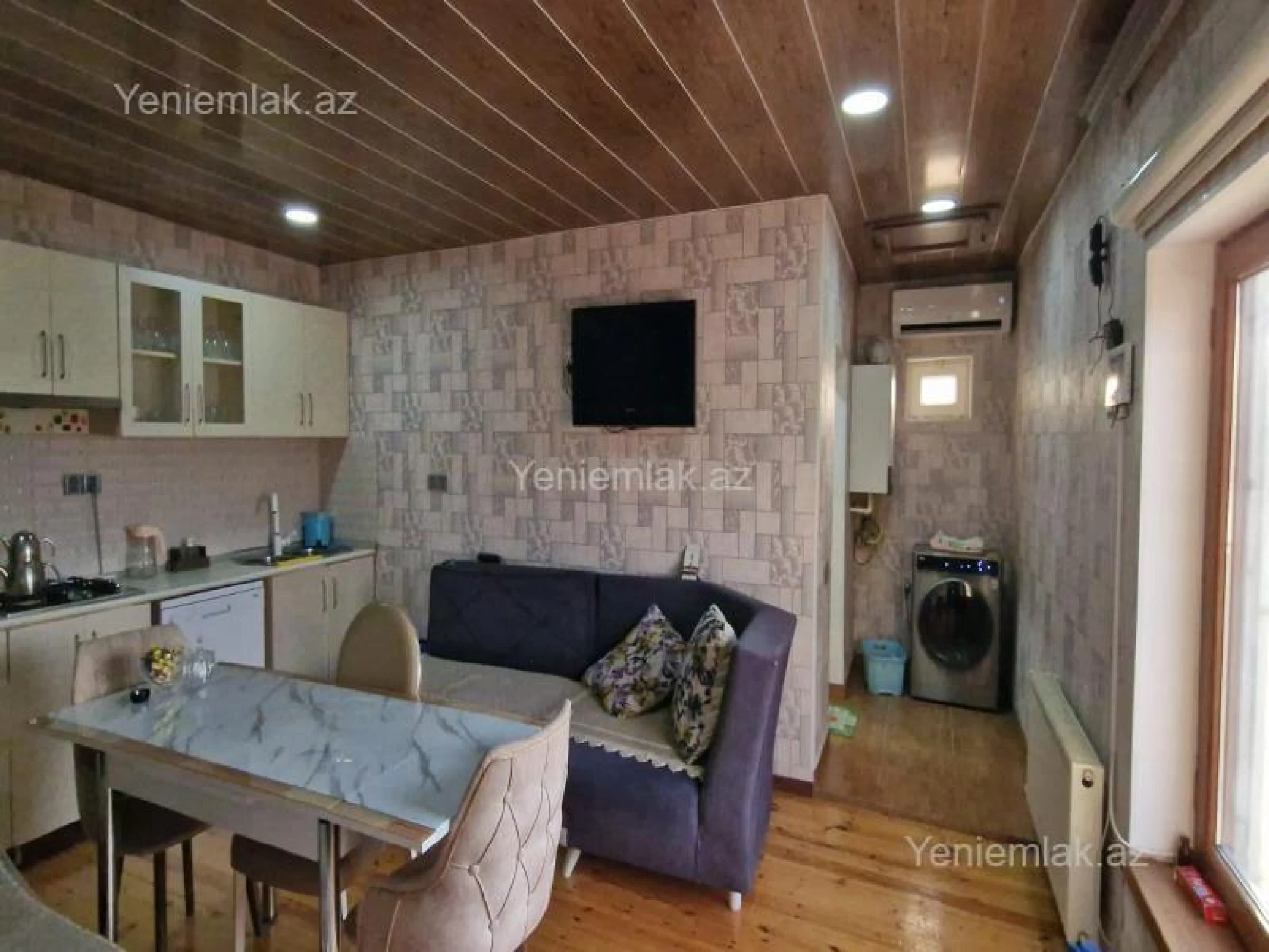 Satılır 4 otaqlı həyət evi 184 m²