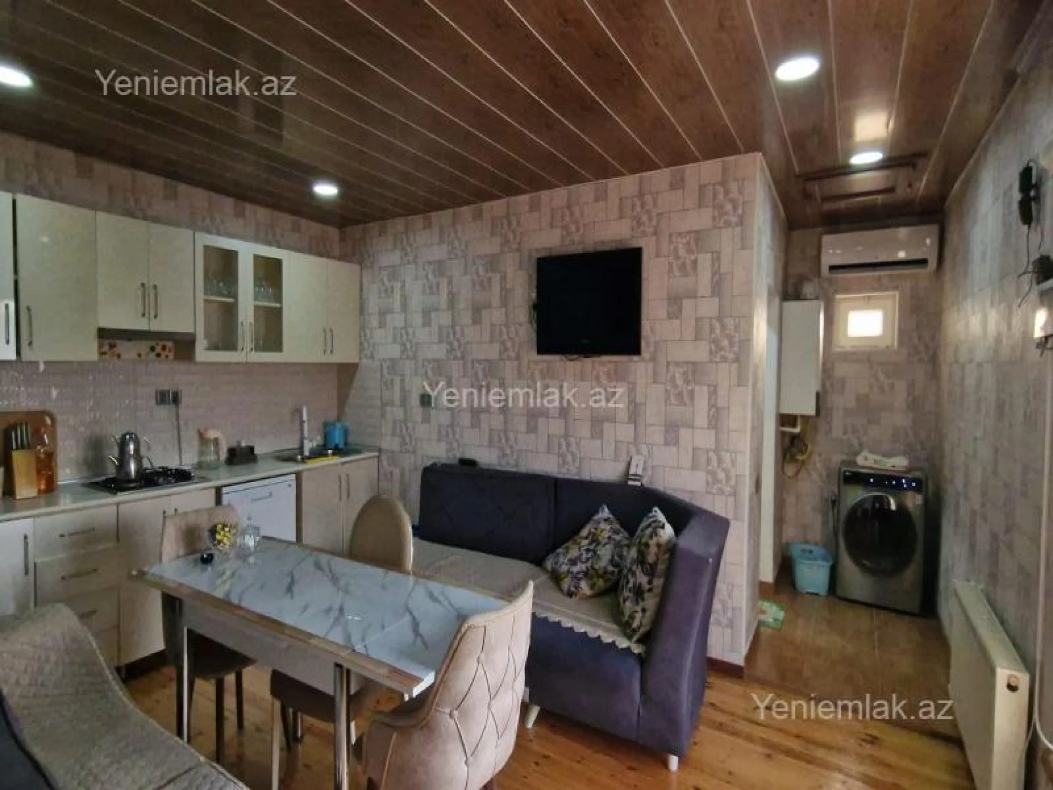 Satılır 4 otaqlı həyət evi 184 m²