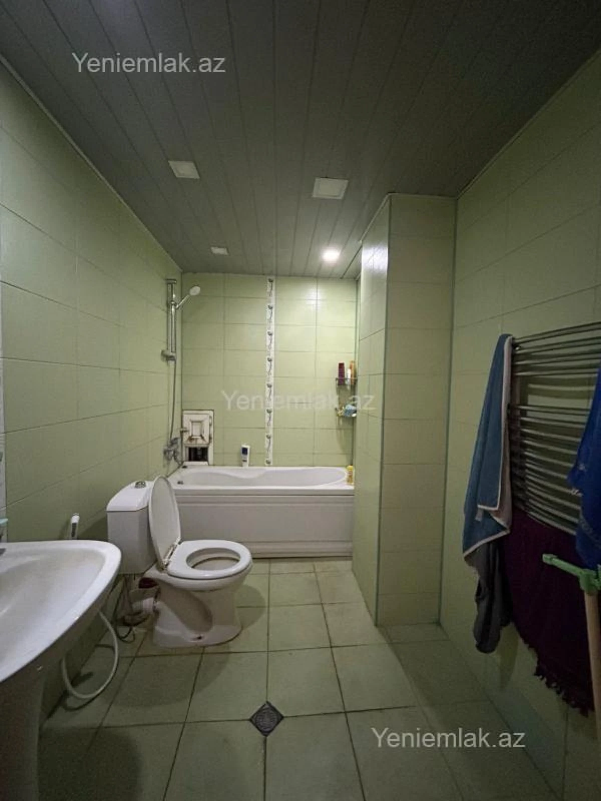 Satılır 2 otaqlı yeni tikili 71 m²