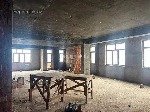 Satılır 3 otaqlı yeni tikili 125 m²