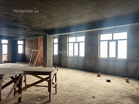 Satılır 3 otaqlı yeni tikili 125 m²