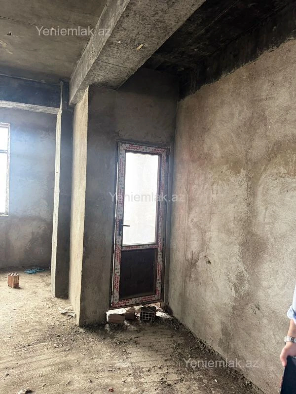 Satılır 3 otaqlı yeni tikili 125 m²