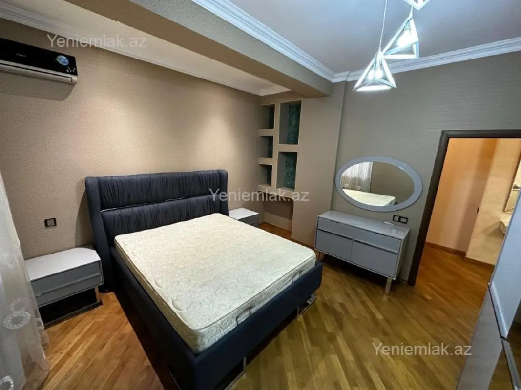 Satılır 3 otaqlı yeni tikili 145 m²
