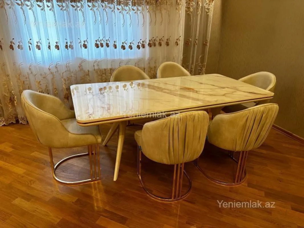 Satılır 3 otaqlı yeni tikili 145 m²
