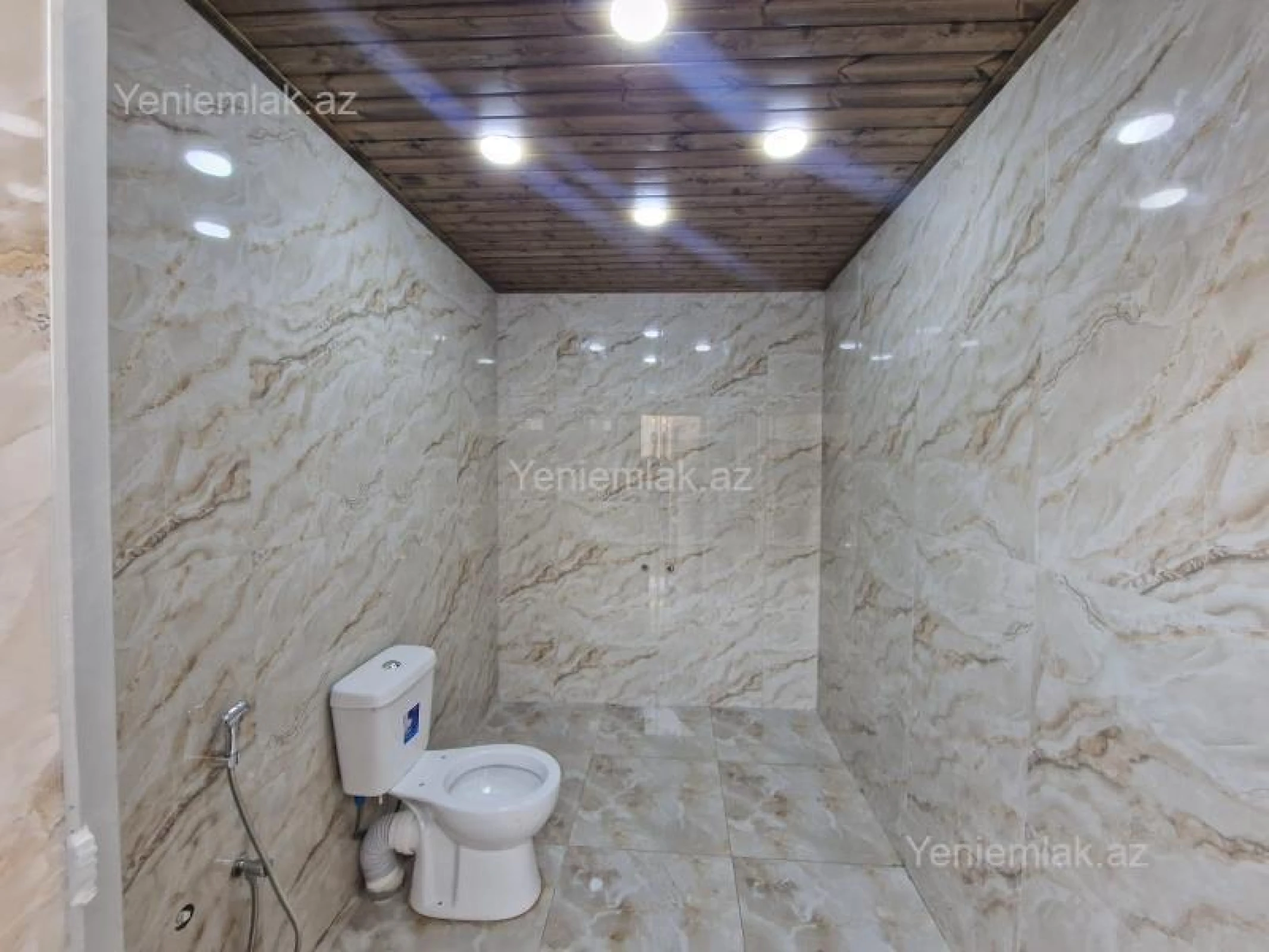 Satılır 4 otaqlı həyət evi 144 m²