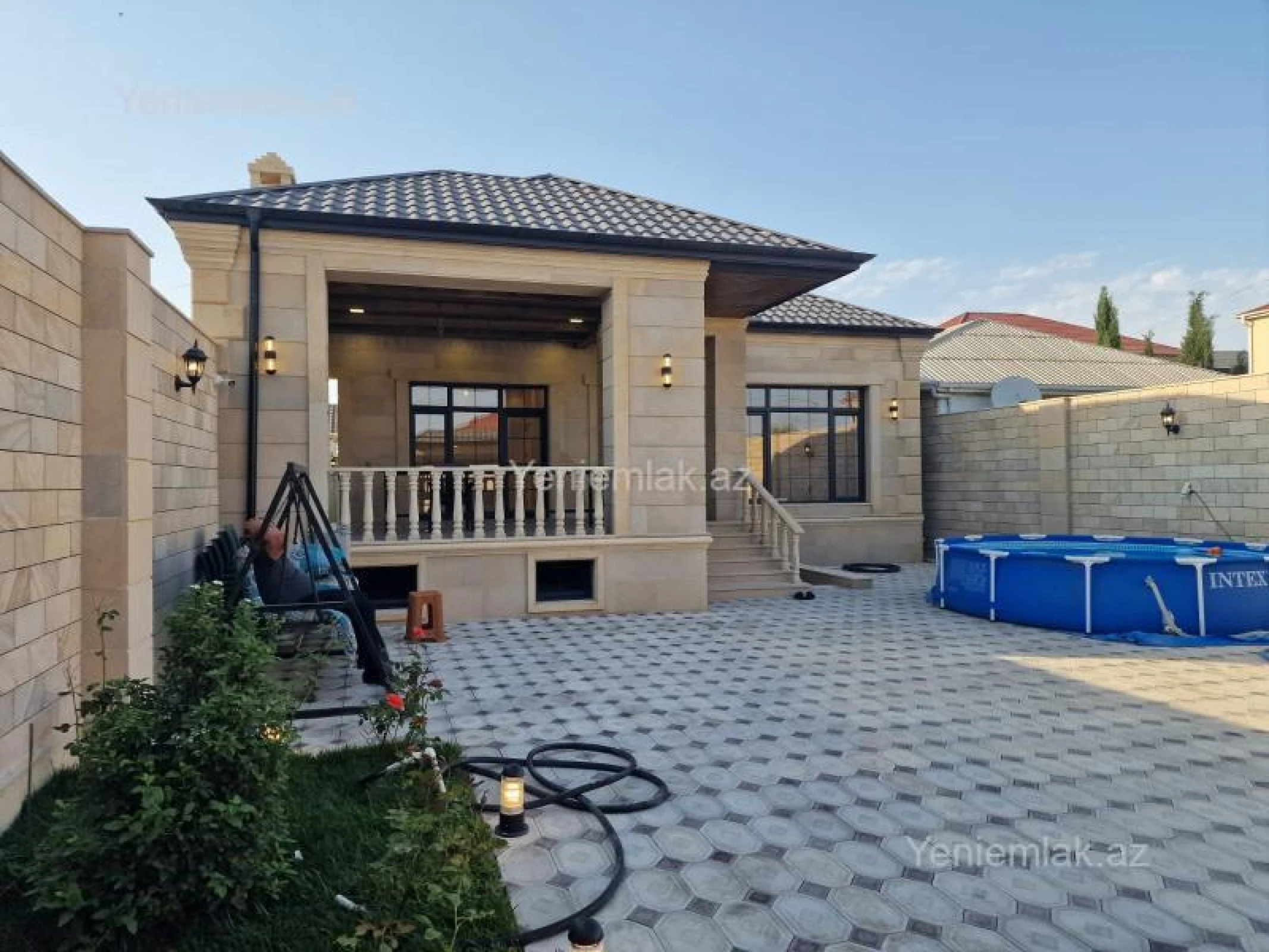 Satılır 4 otaqlı həyət evi 144 m²