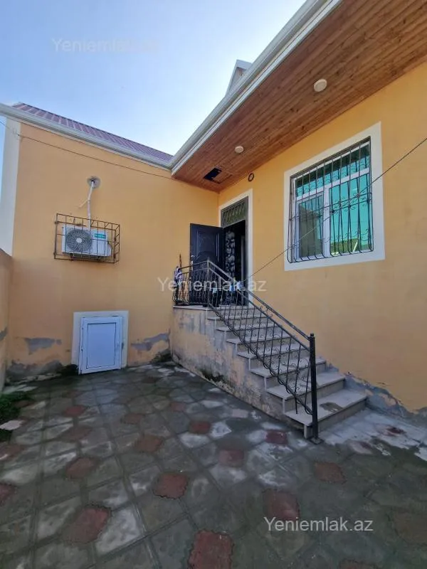 Satılır 3 otaqlı həyət evi 84 m²