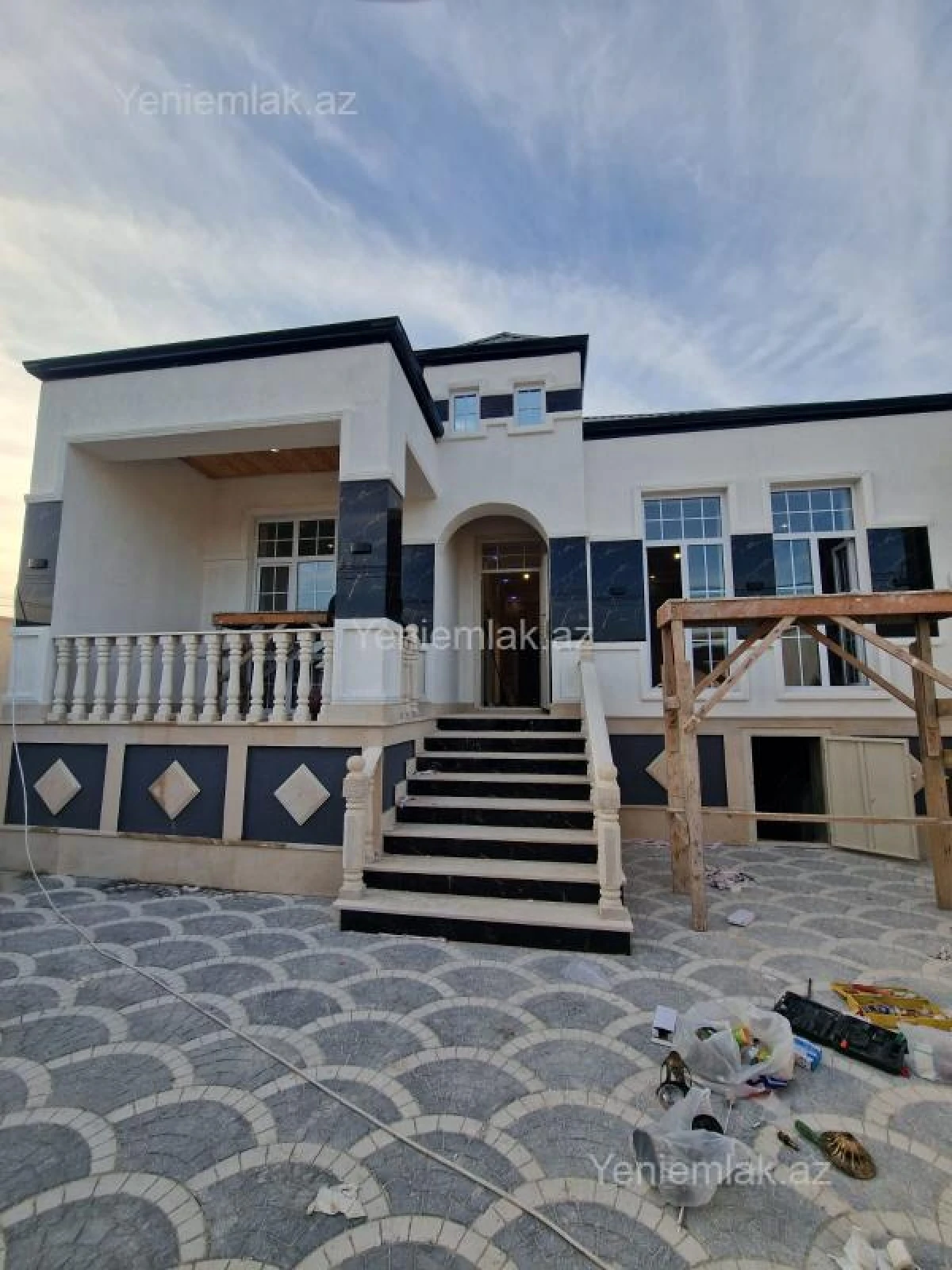 Satılır 4 otaqlı həyət evi 124 m²