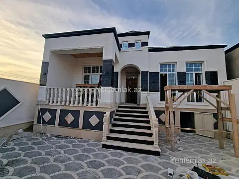 Satılır 4 otaqlı həyət evi 124 m²
