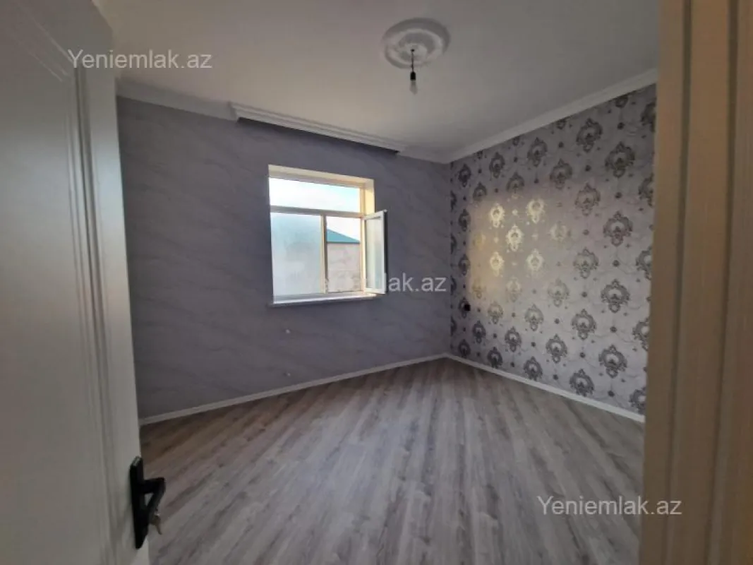 Satılır 4 otaqlı həyət evi 124 m²