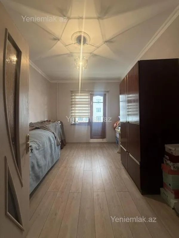 Satılır 5 otaqlı köhnə tikili 104 m²
