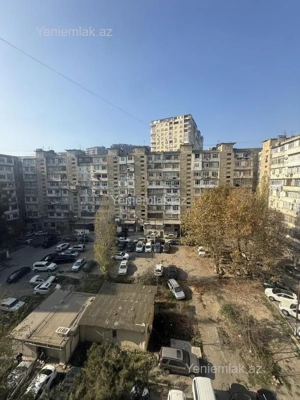 Satılır 5 otaqlı köhnə tikili 104 m²