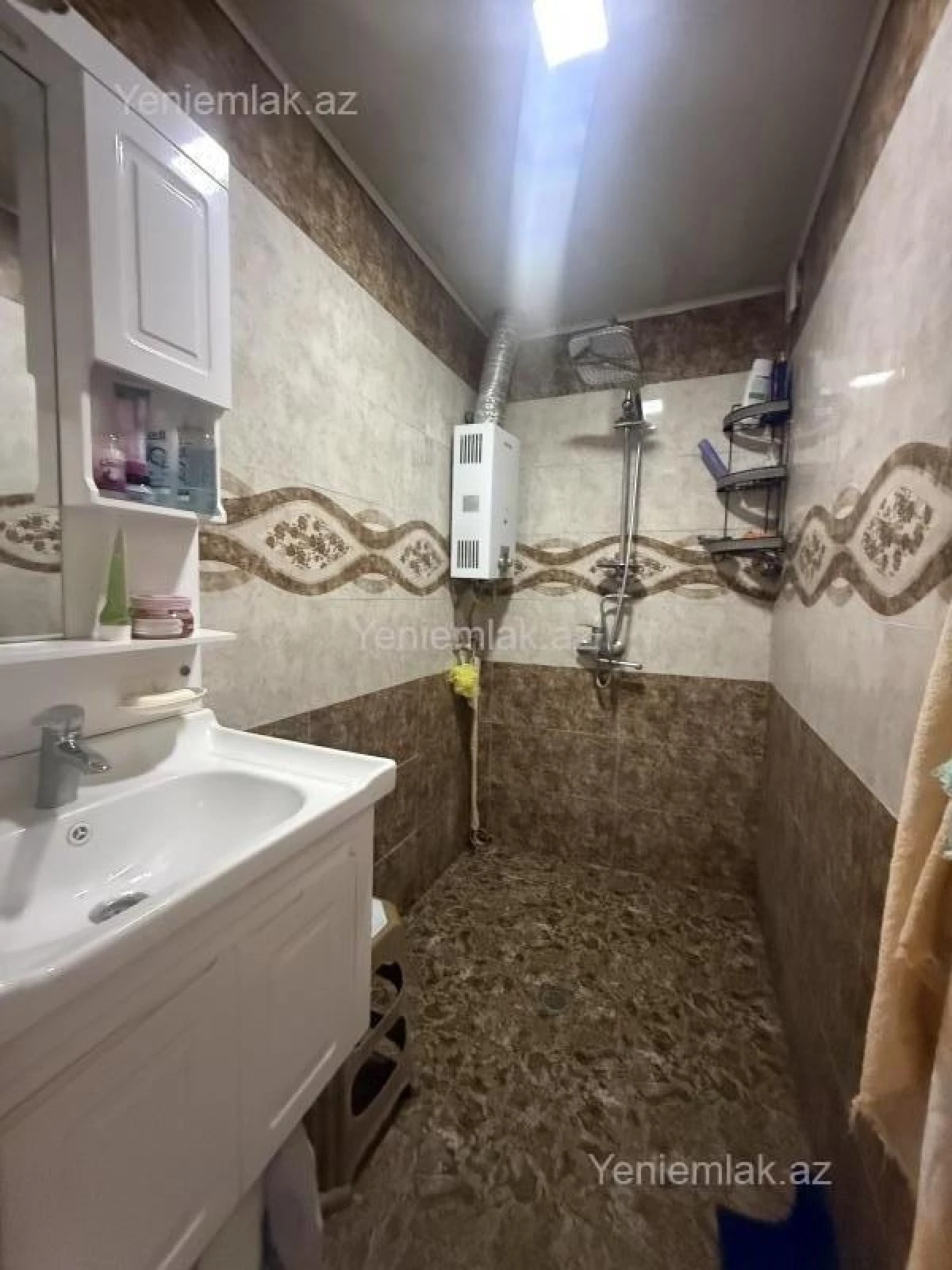 Satılır 5 otaqlı köhnə tikili 104 m²
