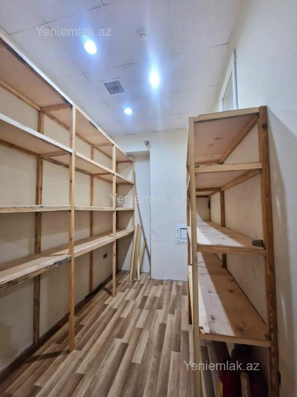 Satılır 11 otaqlı obyekt 410 m²