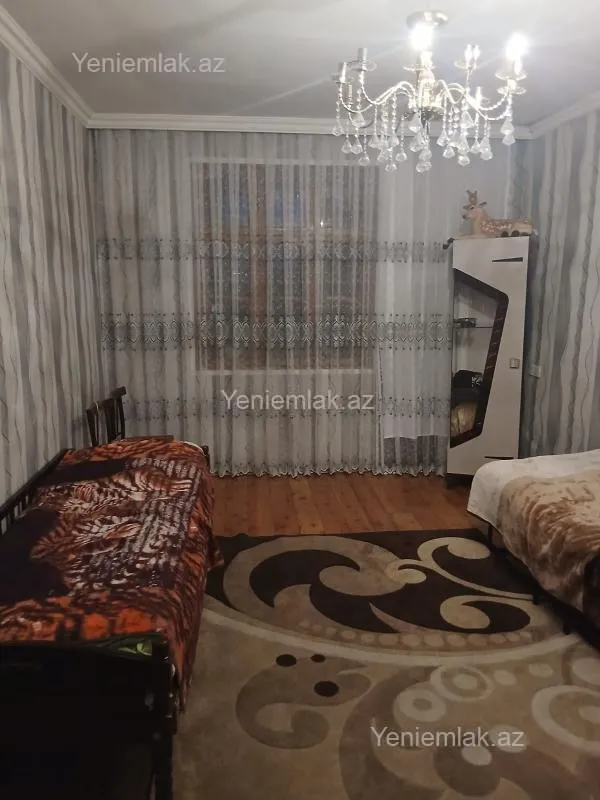 Satılır 2 otaqlı köhnə tikili 60 m²