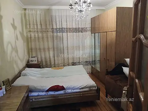 Satılır 2 otaqlı köhnə tikili 60 m²