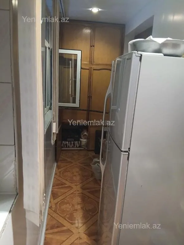 Satılır 2 otaqlı köhnə tikili 60 m²