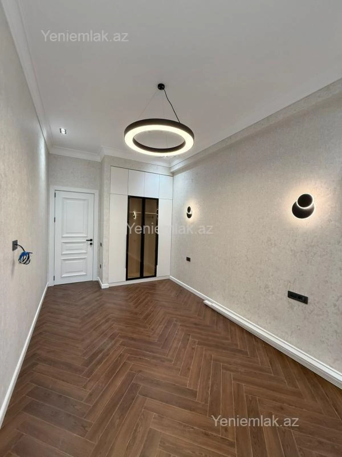 Satılır 2 otaqlı yeni tikili 70 m²