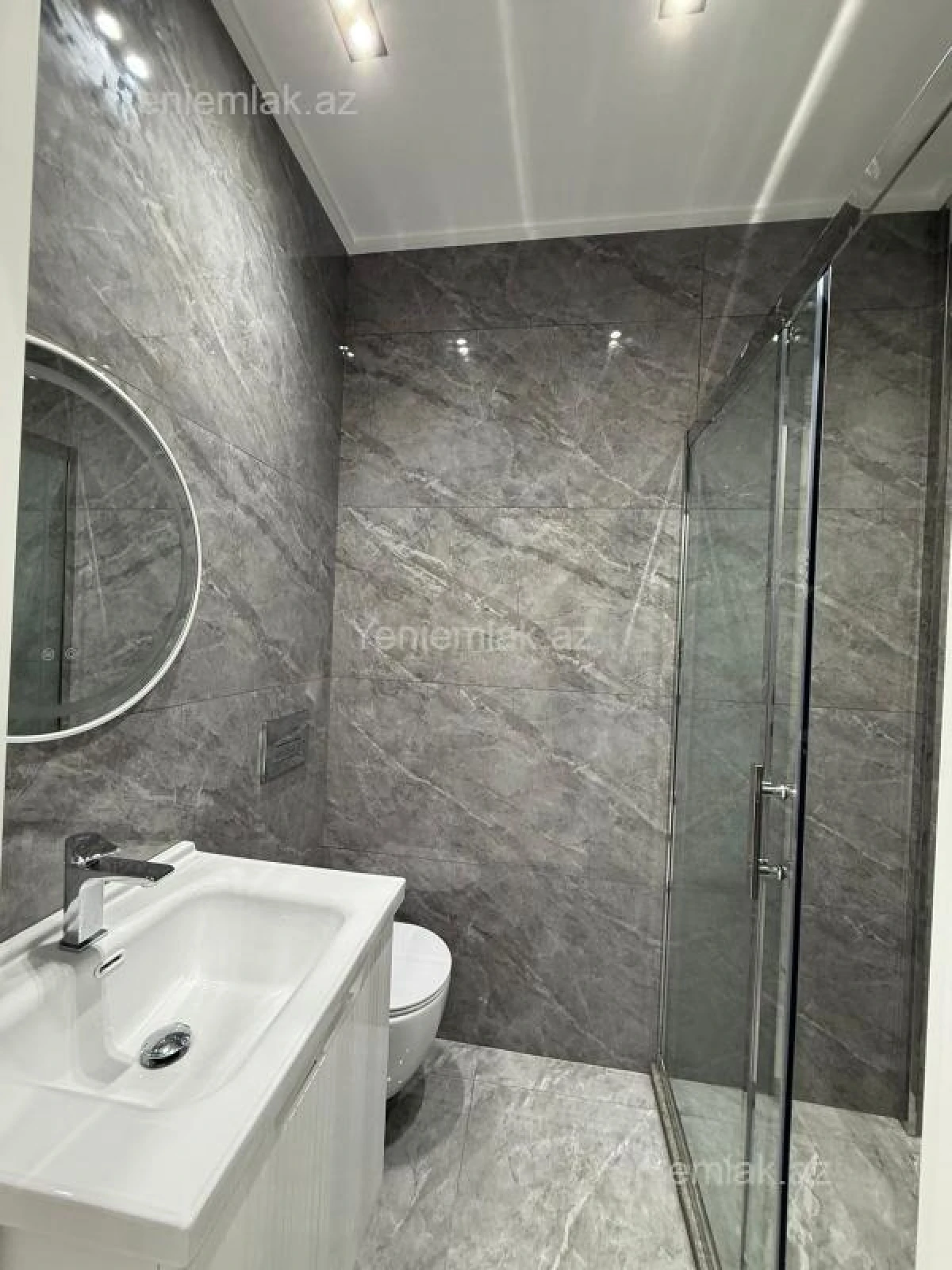 Satılır 2 otaqlı yeni tikili 70 m²