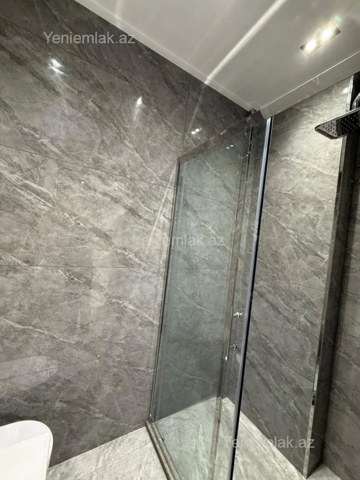 Satılır 2 otaqlı yeni tikili 70 m²