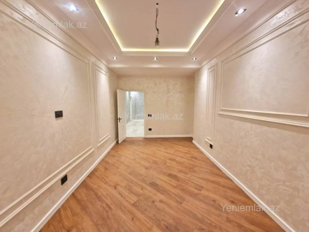 Satılır 3 otaqlı yeni tikili 115 m²