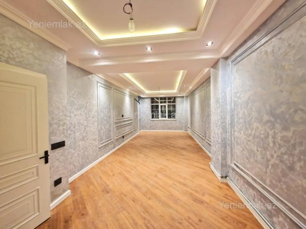 Satılır 3 otaqlı yeni tikili 115 m²