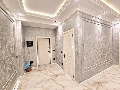 Satılır 3 otaqlı yeni tikili 115 m²
