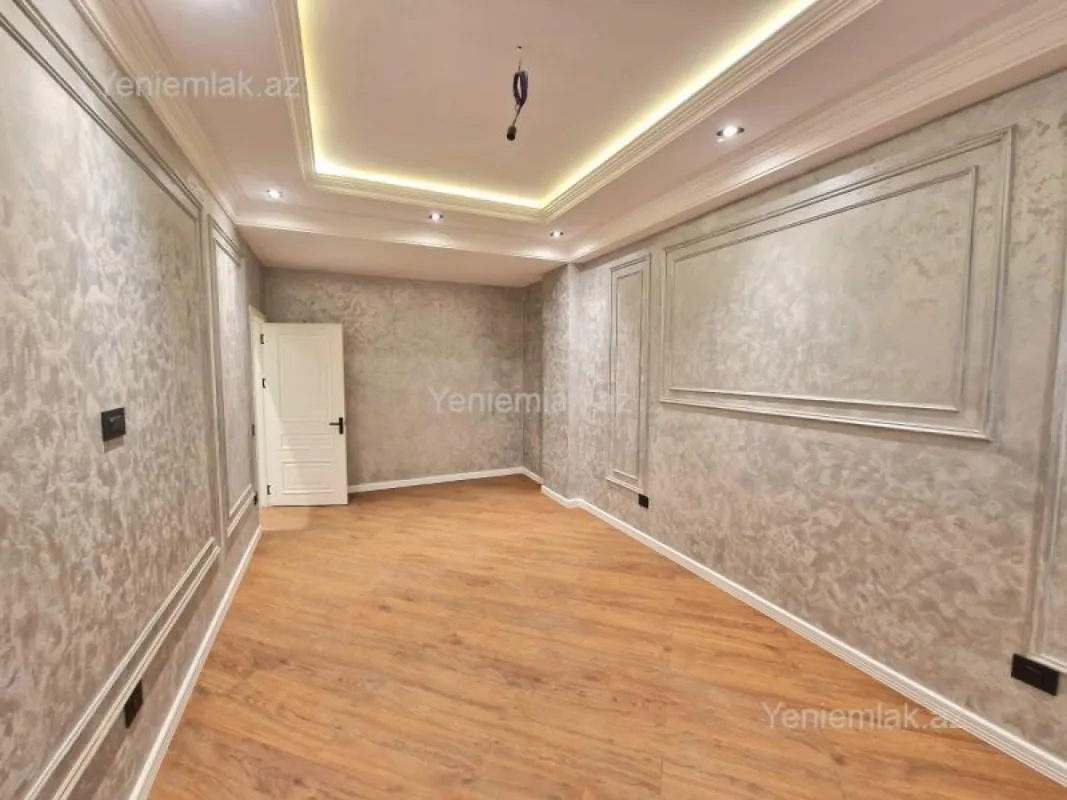 Satılır 3 otaqlı yeni tikili 115 m²