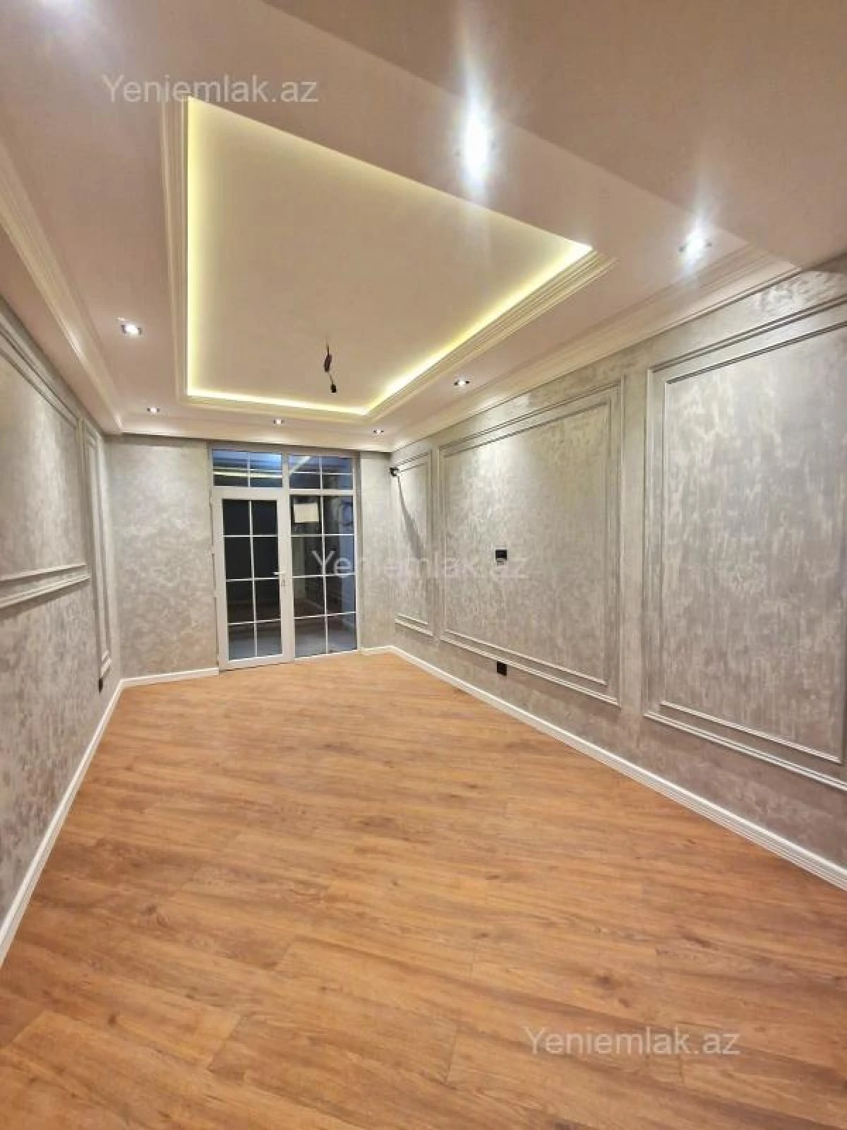 Satılır 3 otaqlı yeni tikili 115 m²
