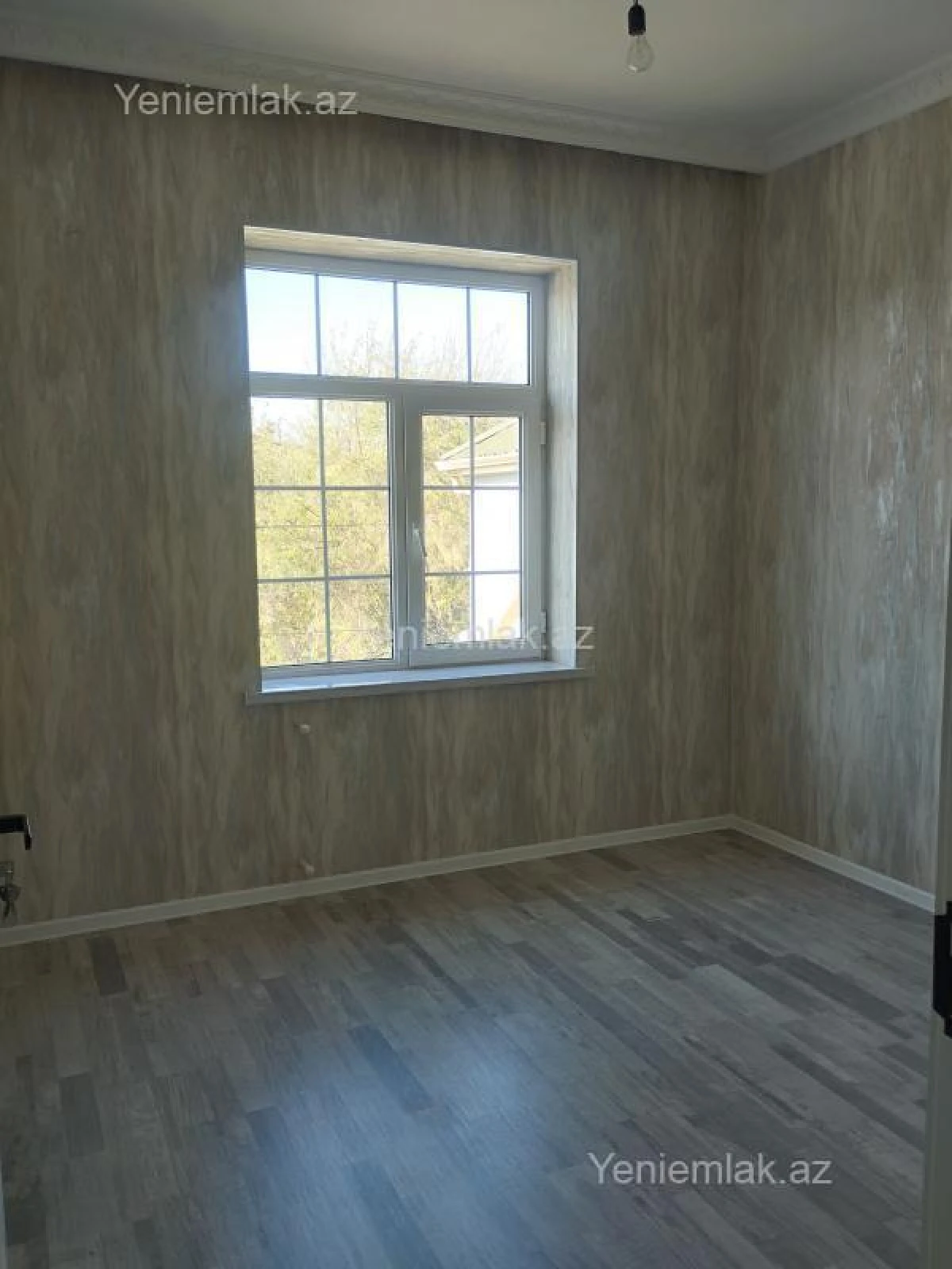 Satılır 5 otaqlı həyət evi 160 m²