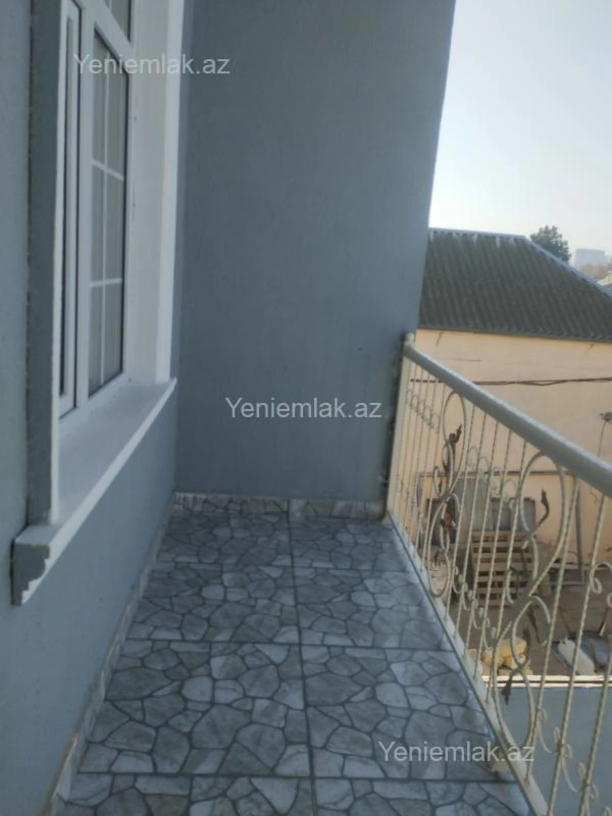 Satılır 5 otaqlı həyət evi 160 m²