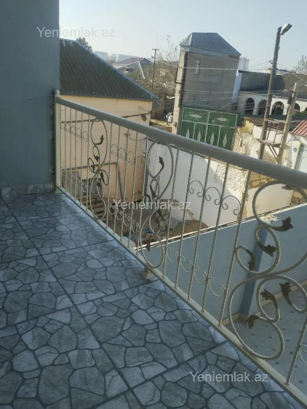 Satılır 5 otaqlı həyət evi 160 m²