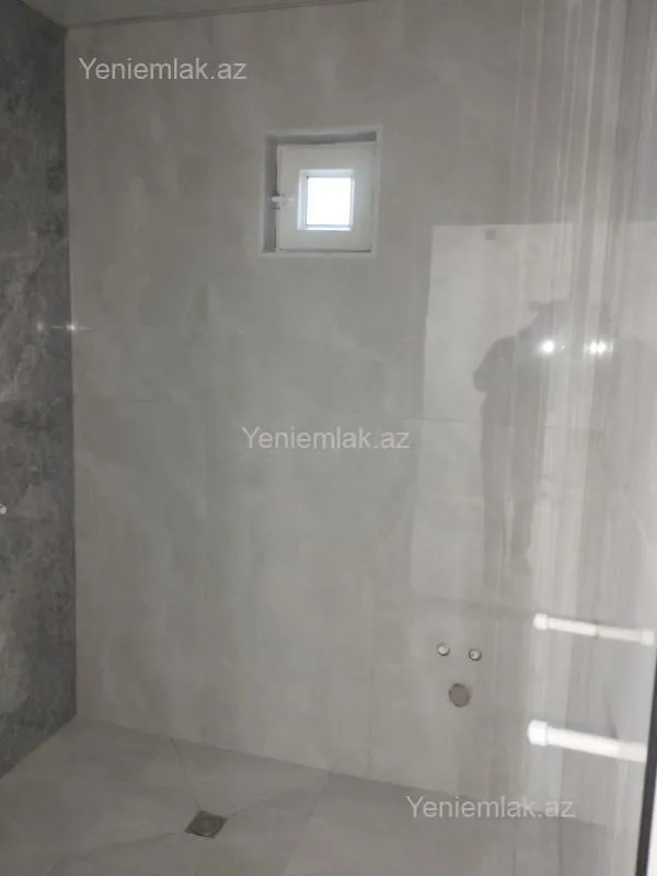 Satılır 5 otaqlı həyət evi 160 m²