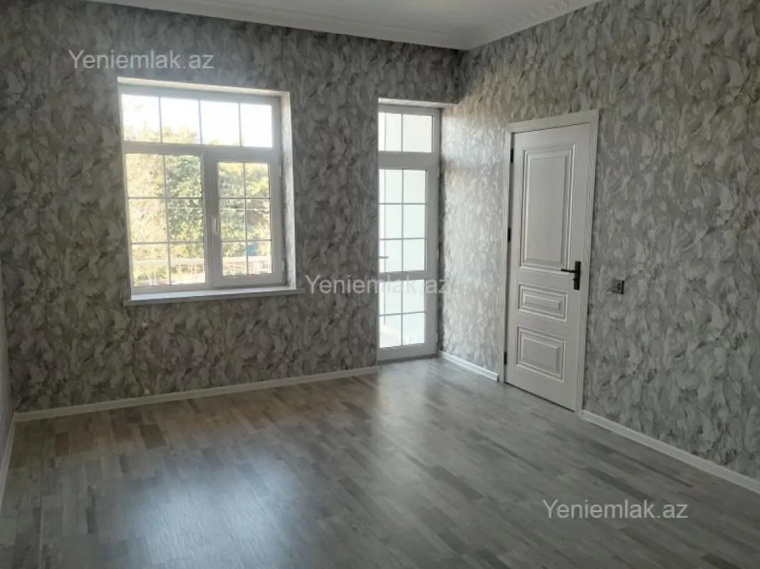 Satılır 5 otaqlı həyət evi 160 m²